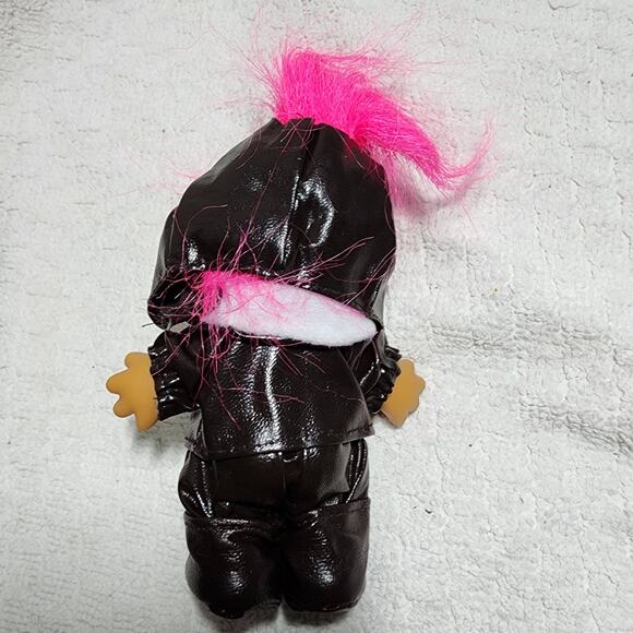 RUSS Troll Doll--Full Black Pilot Suit with HOT PINK Hair--5in - Picture 2 of 3